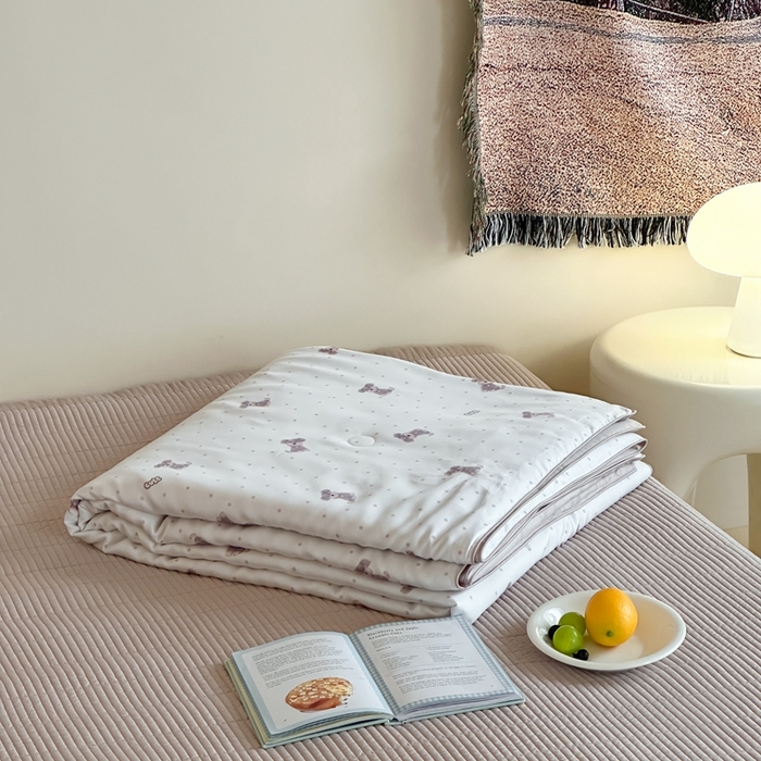 91家纺网 家纺一手货源 找家纺 汇庭2025新款奇趣夏被 曲奇狗