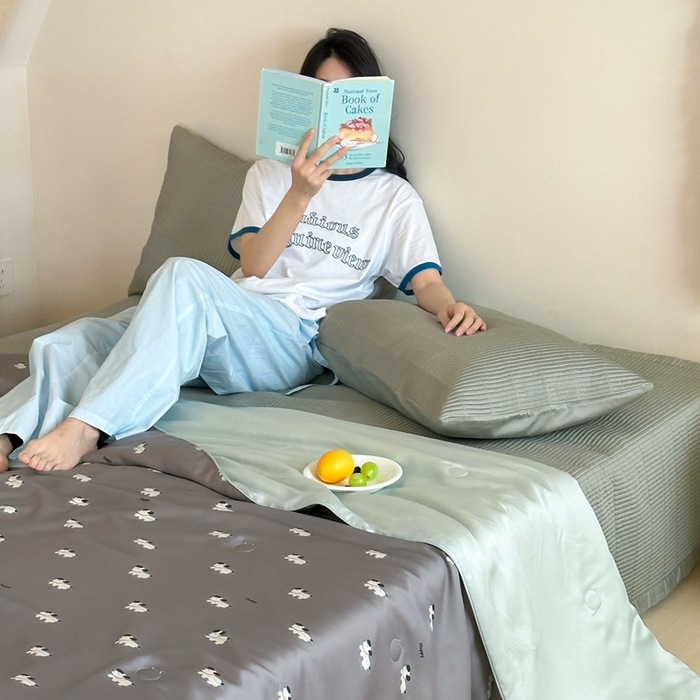 91家纺网 家纺一手货源 找家纺 汇庭2025新款奇趣夏被 小狗嘟比