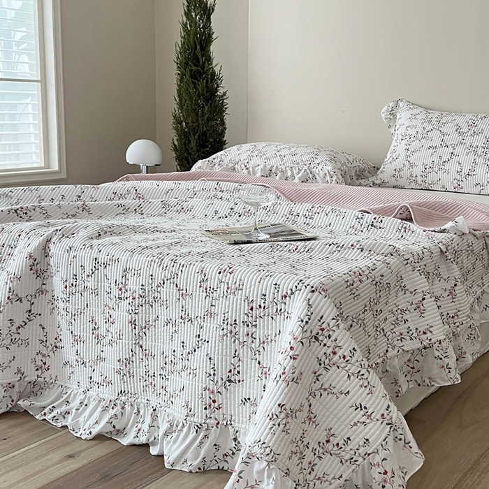 91家纺网 家纺一手货源 找家纺 2025新款悠扬床盖三件套 茶枝粉花