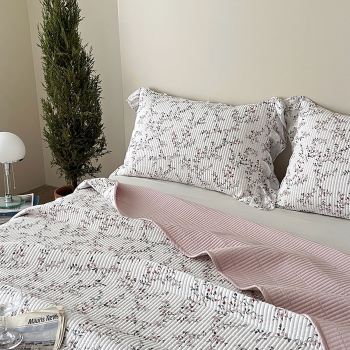 91家纺网 家纺一手货源 找家纺 2025新款悠扬床盖三件套 茶枝粉花