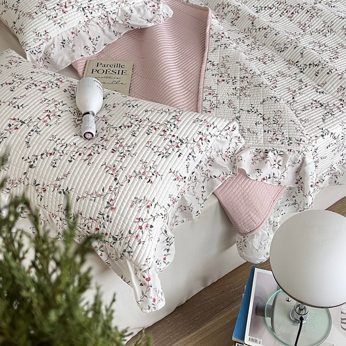 91家纺网 家纺一手货源 找家纺 2025新款悠扬床盖三件套 茶枝粉花