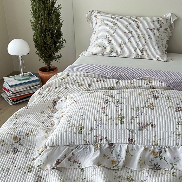 91家纺网 家纺一手货源 找家纺 2025新款悠扬床盖三件套 茶枝紫花