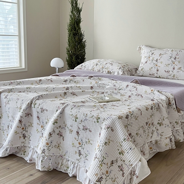 91家纺网 家纺一手货源 找家纺 2025新款悠扬床盖三件套 茶枝紫花