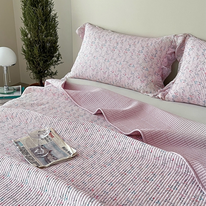 91家纺网 家纺一手货源 找家纺 2025新款悠扬床盖三件套 浅知粉