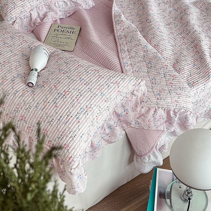 91家纺网 家纺一手货源 找家纺 2025新款悠扬床盖三件套 浅知粉