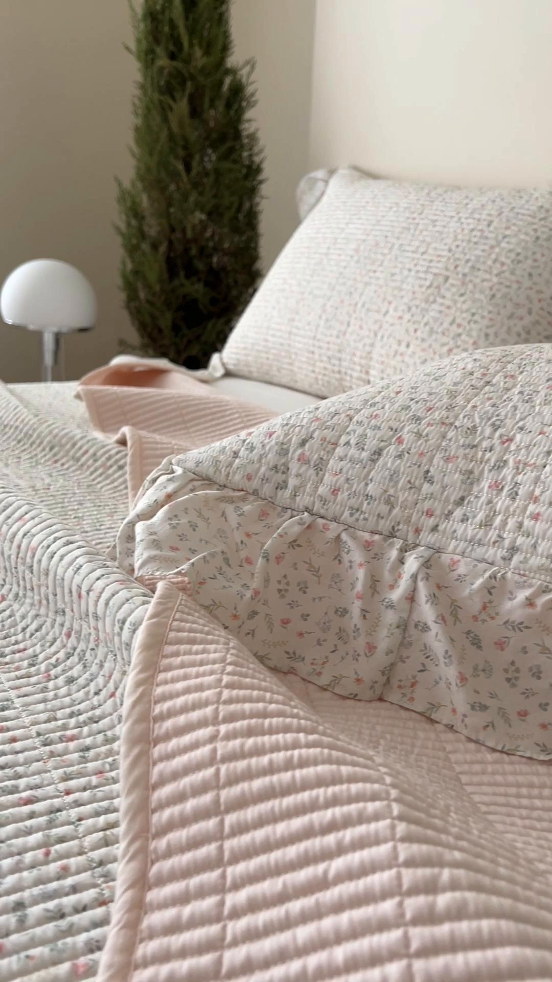 91家纺网 家纺一手货源 找家纺 2025新款悠扬床盖三件套 夏瑾小花