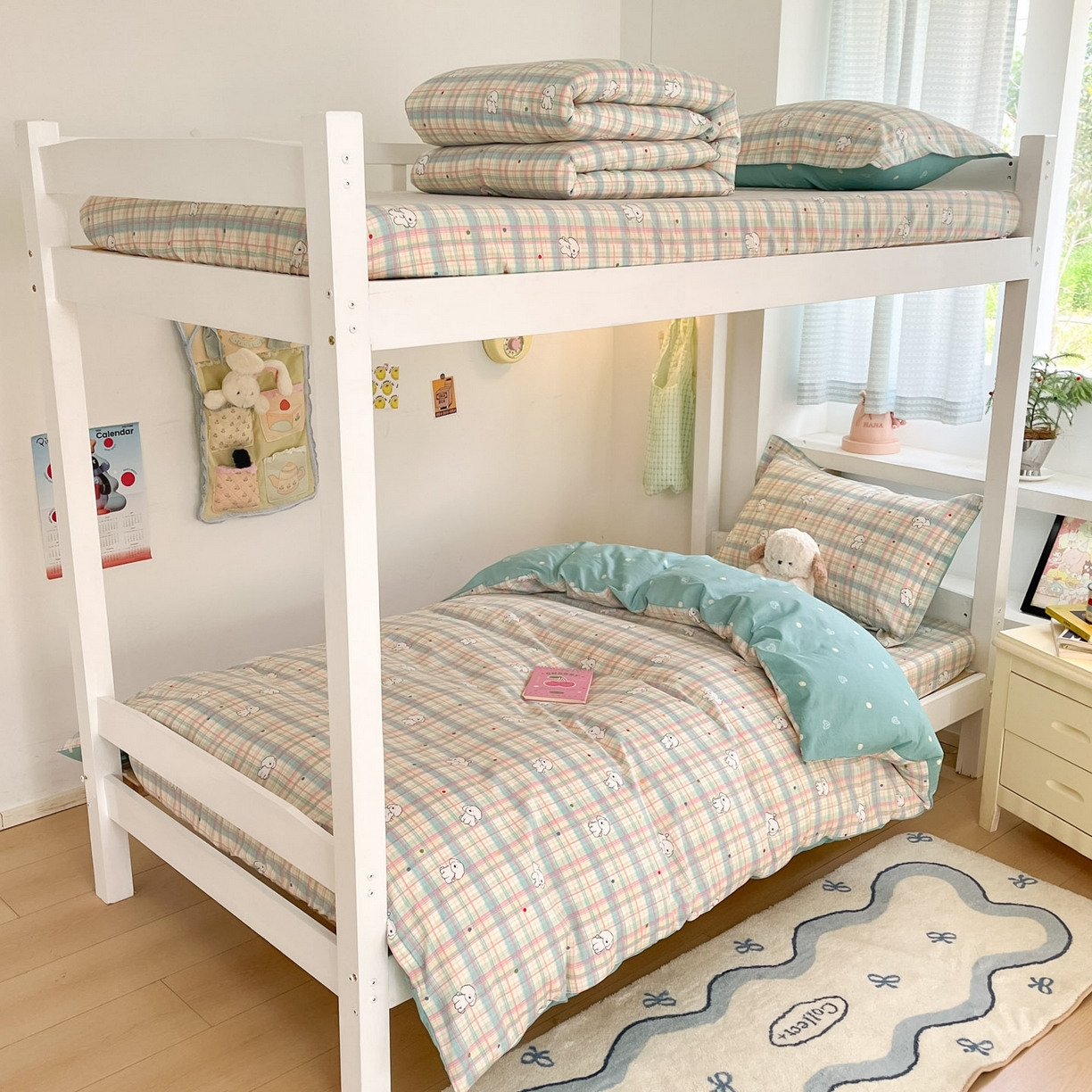 91家纺网 家纺一手货源 找家纺 铭成家纺 2025新款全棉印花学生三件套系列（提供买家秀） 彩虹格小狗