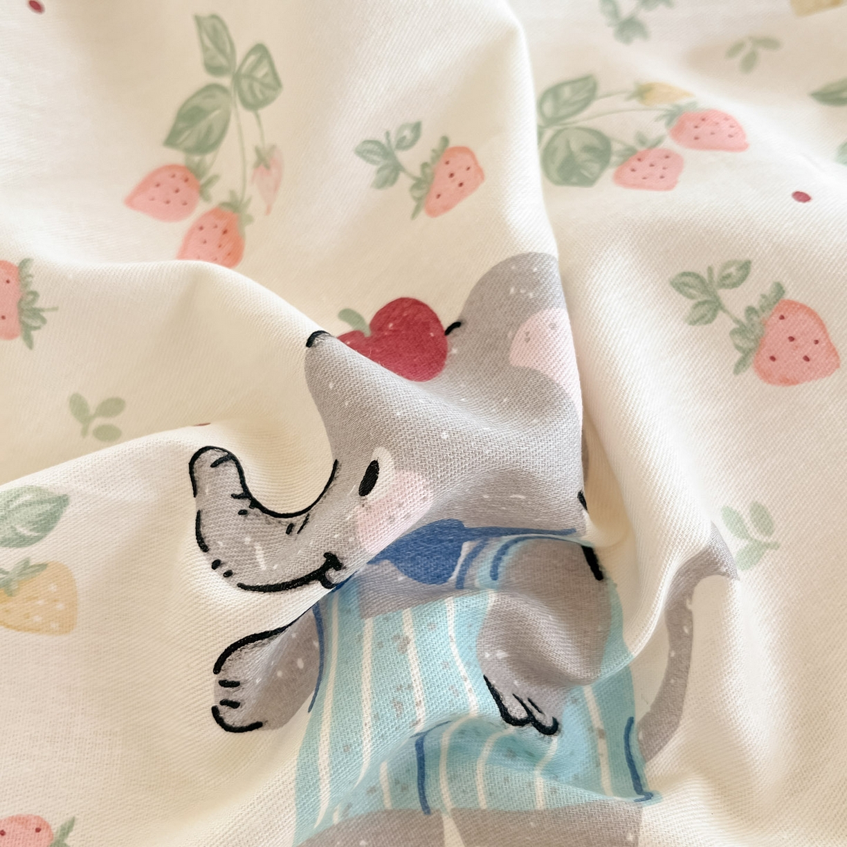 91家纺网 家纺一手货源 找家纺 铭成家纺 2025新款全棉印花学生三件套系列（提供买家秀） 弹唱小象