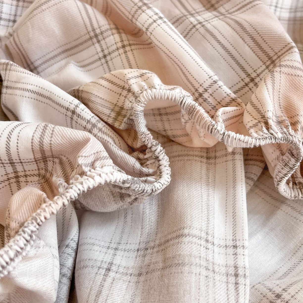 91家纺网 家纺一手货源 找家纺 铭成家纺 2025新款全棉印花学生单床笠系列 拿铁米