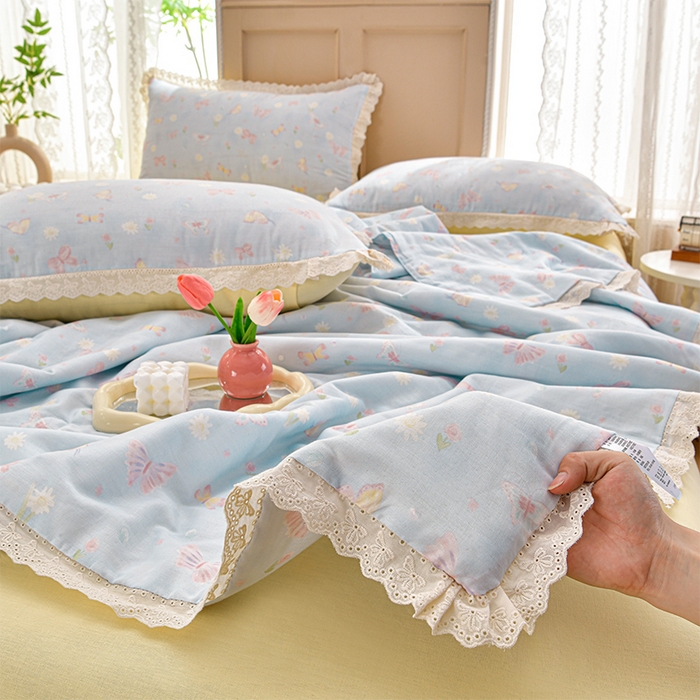 91家纺网 家纺一手货源 找家纺 绘萱家居 2025新款100%全棉双层纱花边床裙款夏被四件套