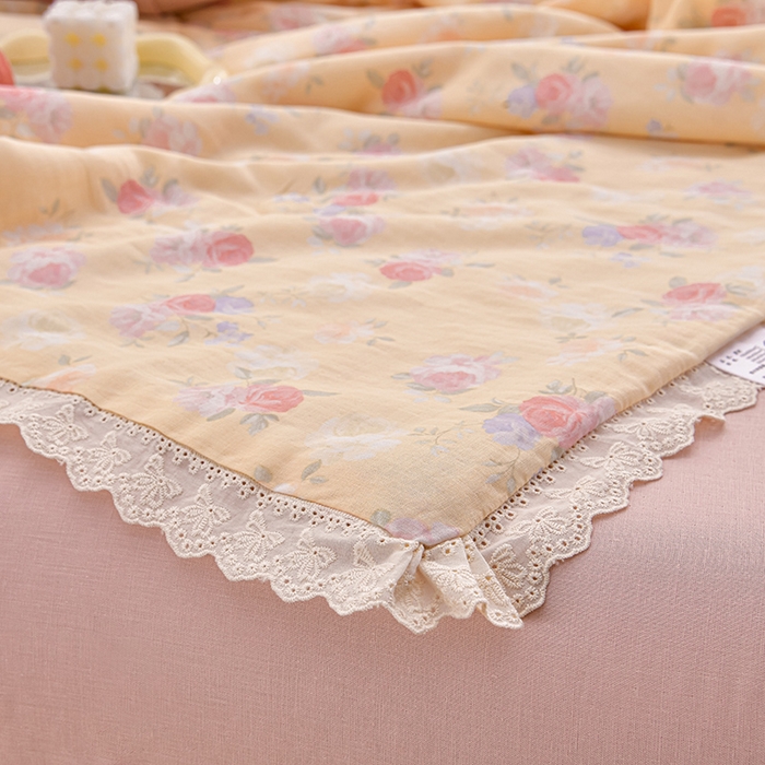 91家纺网 家纺一手货源 找家纺 绘萱家居 2025新款100%全棉双层纱花边床裙款夏被四件套