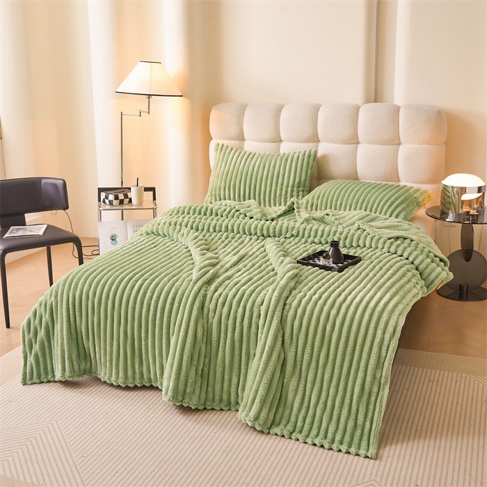 91家纺网 家纺一手货源 找家纺 合纵跨境工厂 2025新款兔毛绒法兰绒贝贝绒毛毯跨境外贸JIT一件代发TEMU亚马逊希音包过核价抽条毛毯 橄榄绿