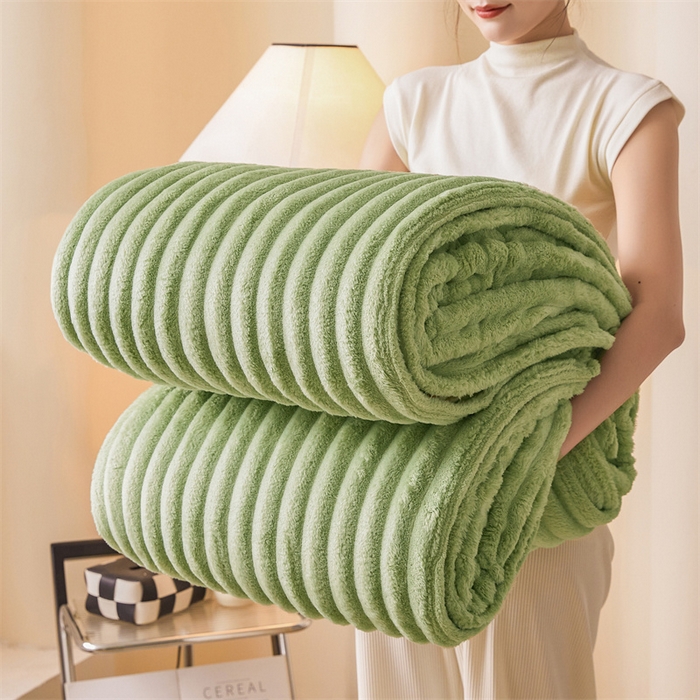 91家纺网 家纺一手货源 找家纺 合纵跨境工厂 2025新款兔毛绒法兰绒贝贝绒毛毯跨境外贸JIT一件代发TEMU亚马逊希音包过核价抽条毛毯 橄榄绿