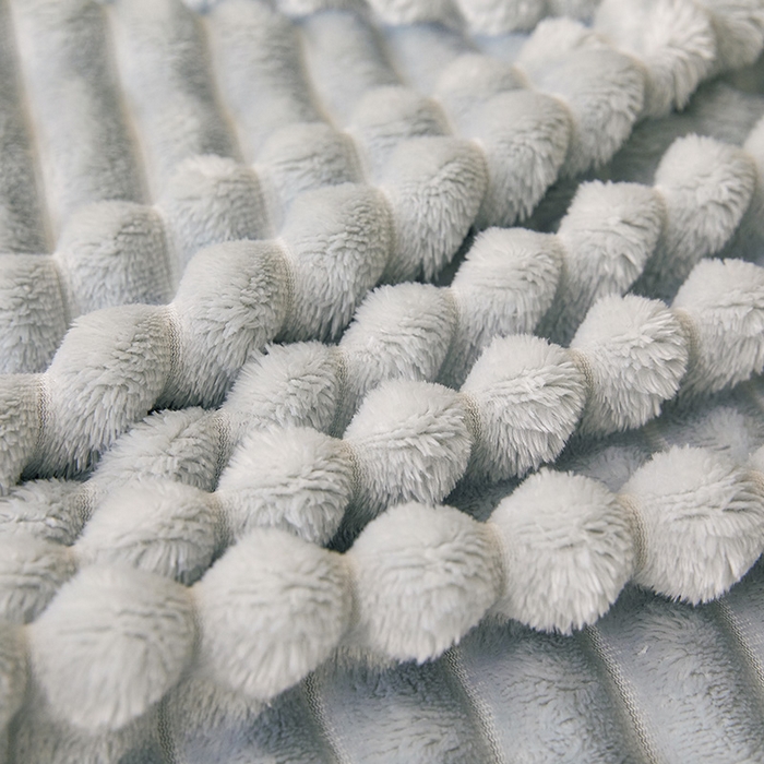 91家纺网 家纺一手货源 找家纺 合纵跨境工厂 2025新款兔毛绒法兰绒贝贝绒毛毯跨境外贸JIT一件代发TEMU亚马逊希音包过核价抽条毛毯 梦幻浅灰