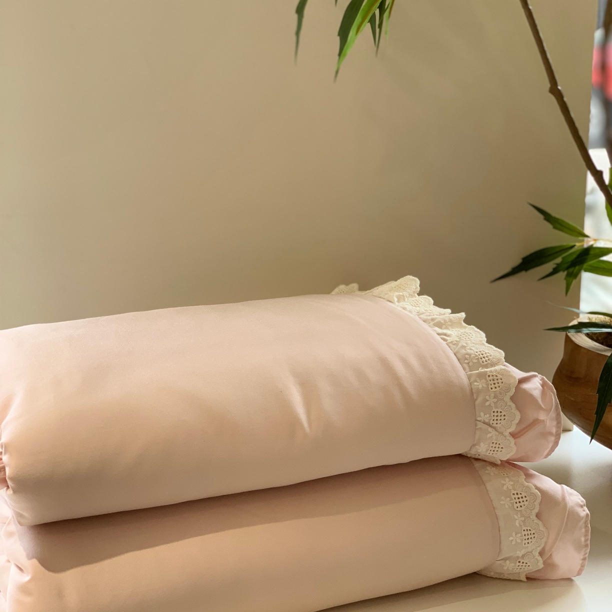 91家纺网 家纺一手货源 找家纺 汇庭 2025春夏新款美心真被系列夏凉被空调被单夏被 爱心豆沙