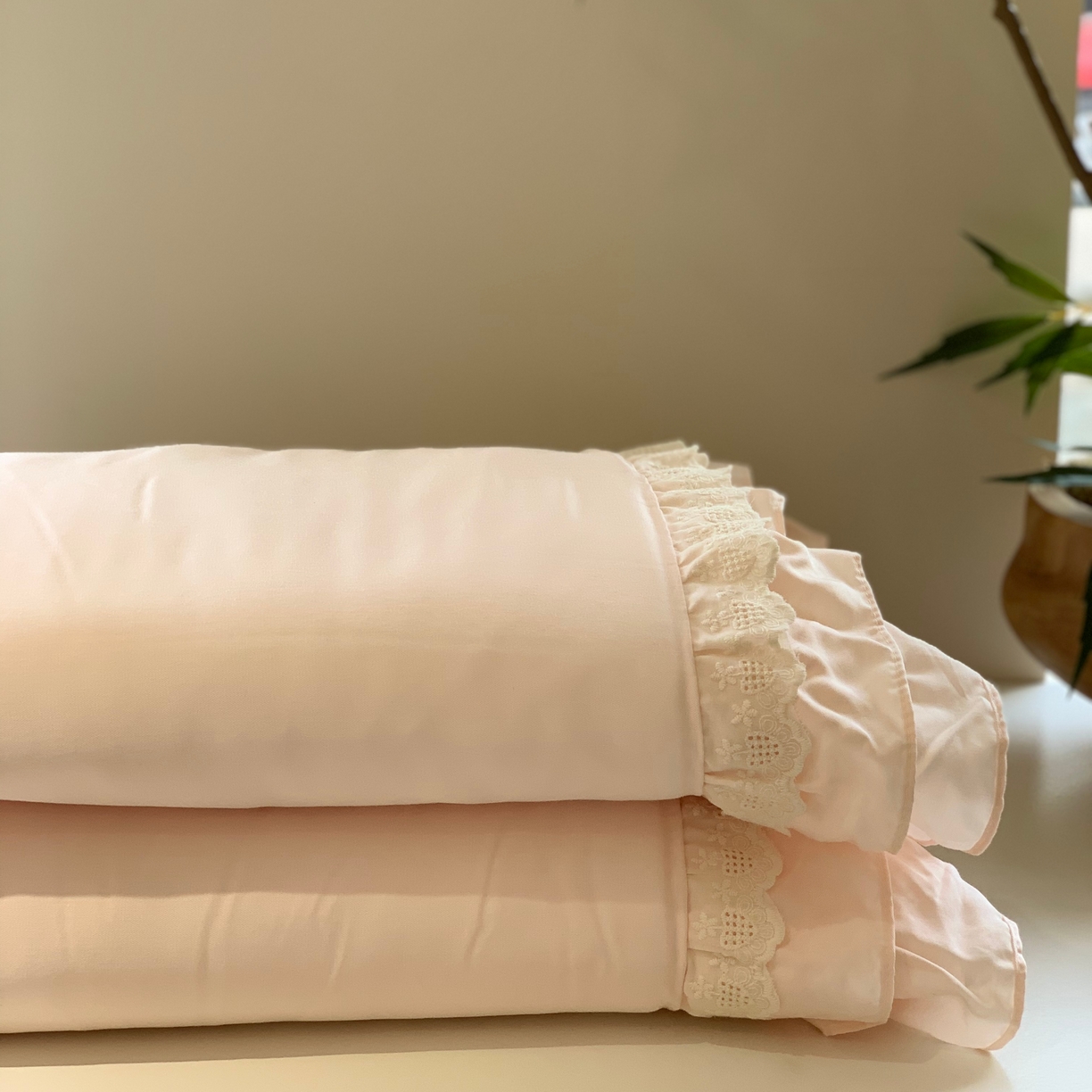 91家纺网 家纺一手货源 找家纺 汇庭 2025春夏新款美心真被系列夏凉被空调被单夏被 爱心杏粉