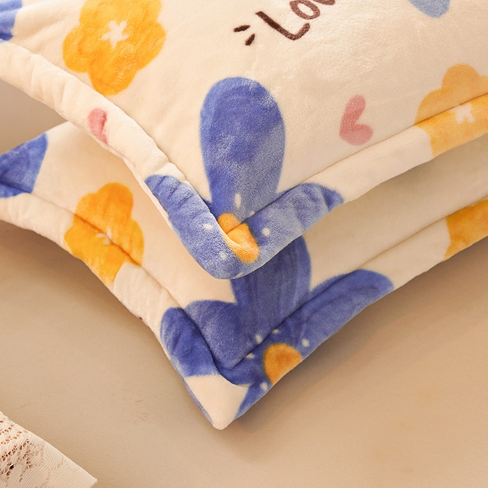 91家纺网 家纺一手货源 找家纺 合纵跨境工厂 2025新款印花牛奶绒毛毯法莱绒雪花绒贝贝绒双面绒毛毯跨境外贸JIT一件代发TEMU亚马逊希音包过核价印花毛毯 梦幻花田-白