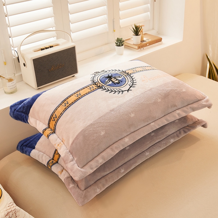 91家纺网 家纺一手货源 找家纺 合纵跨境工厂 2025新款印花牛奶绒毛毯法莱绒雪花绒贝贝绒双面绒毛毯跨境外贸JIT一件代发TEMU亚马逊希音包过核价印花毛毯 英伦风尚