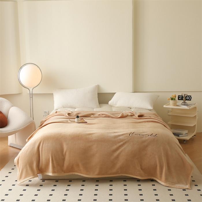 91家纺网 家纺一手货源 找家纺 合纵跨境工厂 2025新品绣花牛奶绒毛毯法莱绒雪花绒贝贝绒双面绒毛毯跨境外贸JIT一件代发TEMU亚马逊希音包过核价nice nice浅驼