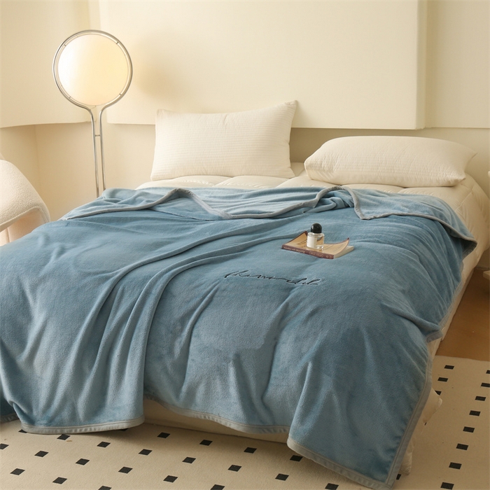 91家纺网 家纺一手货源 找家纺 合纵跨境工厂 2025新品绣花牛奶绒毛毯法莱绒雪花绒贝贝绒双面绒毛毯跨境外贸JIT一件代发TEMU亚马逊希音包过核价nice nice灰蓝