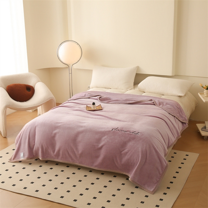 91家纺网 家纺一手货源 找家纺 合纵跨境工厂 2025新品绣花牛奶绒毛毯法莱绒雪花绒贝贝绒双面绒毛毯跨境外贸JIT一件代发TEMU亚马逊希音包过核价nice nice浅紫