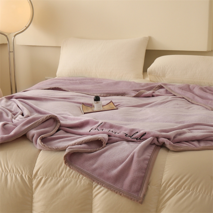 91家纺网 家纺一手货源 找家纺 合纵跨境工厂 2025新品绣花牛奶绒毛毯法莱绒雪花绒贝贝绒双面绒毛毯跨境外贸JIT一件代发TEMU亚马逊希音包过核价nice nice浅紫