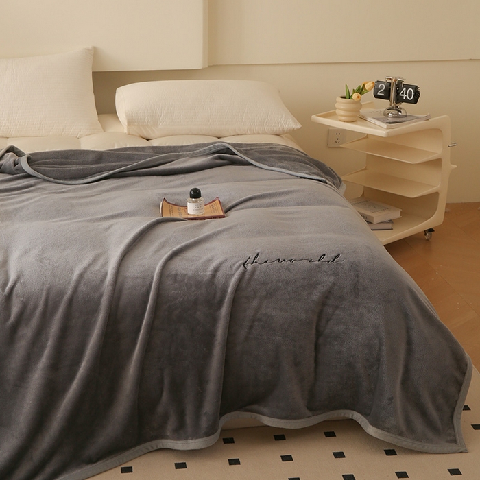 91家纺网 家纺一手货源 找家纺 合纵跨境工厂 2025新品绣花牛奶绒毛毯法莱绒雪花绒贝贝绒双面绒毛毯跨境外贸JIT一件代发TEMU亚马逊希音包过核价nice nice深灰