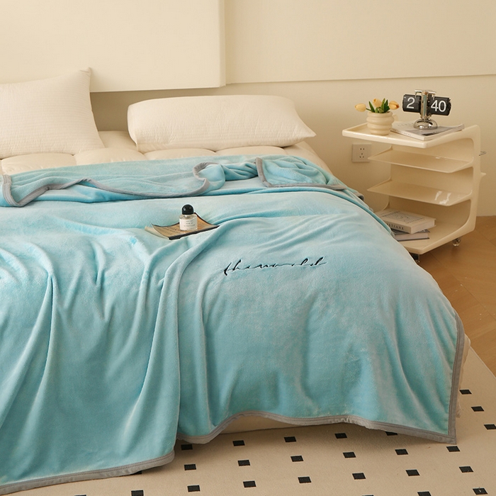 91家纺网 家纺一手货源 找家纺 合纵跨境工厂 2025新品绣花牛奶绒毛毯法莱绒雪花绒贝贝绒双面绒毛毯跨境外贸JIT一件代发TEMU亚马逊希音包过核价nice nice水蓝