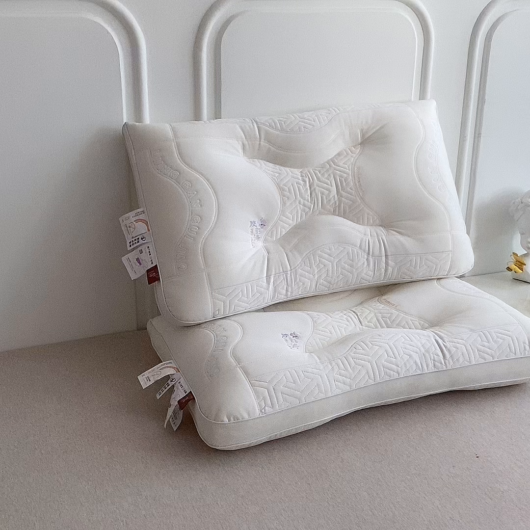 91家纺网 家纺一手货源 找家纺 珍贝家纺 2025新款A类胶韵诗凉感丝枕芯冰丝枕枕头枕芯 A类胶韵诗凉感丝枕-奶白 48x74cm/只