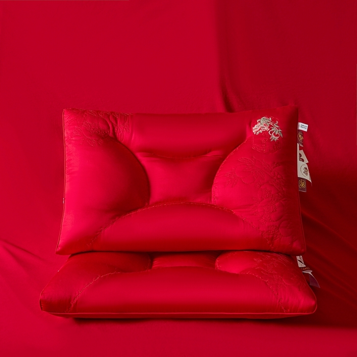 91家纺网 家纺一手货源 找家纺 （总）珍贝家纺 2025新款榴开百子枕 枕头枕芯