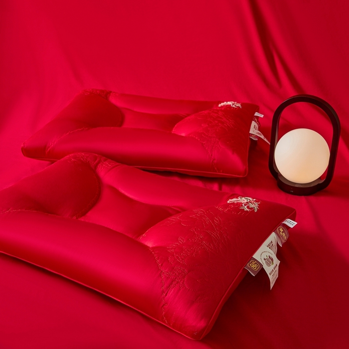 91家纺网 家纺一手货源 找家纺 （总）珍贝家纺 2025新款榴开百子枕 枕头枕芯