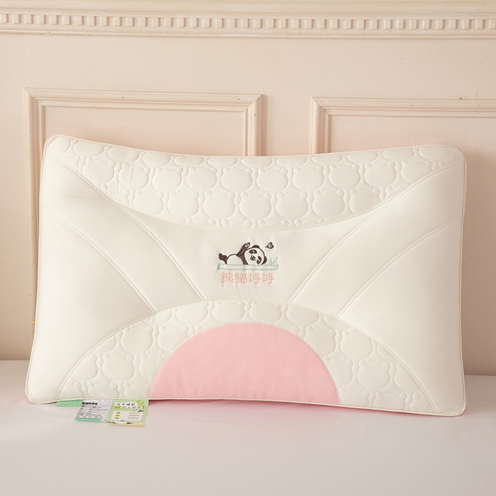 91家纺网 家纺一手货源 找家纺 珍贝家纺 2024新款A类凉感丝熊猫呼呼枕芯护颈枕头 熊猫呼呼-粉色 48x74cm/只