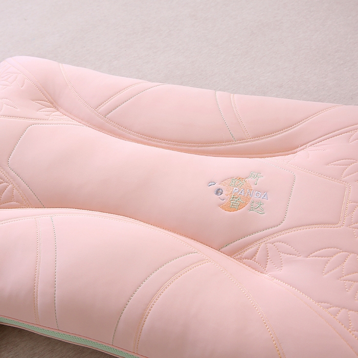 91家纺网 家纺一手货源 找家纺 珍贝家纺 2025新款A类凉感丝所盼皆达冰丝层枕头枕芯 所盼皆达冰丝层枕-粉色 48x74cm/只