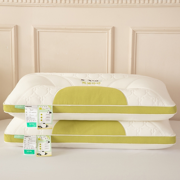 91家纺网 家纺一手货源 找家纺 珍贝家纺 2024新款A类凉感丝熊猫呼呼枕芯护颈枕头 熊猫呼呼-嫩绿 48x74cm/只