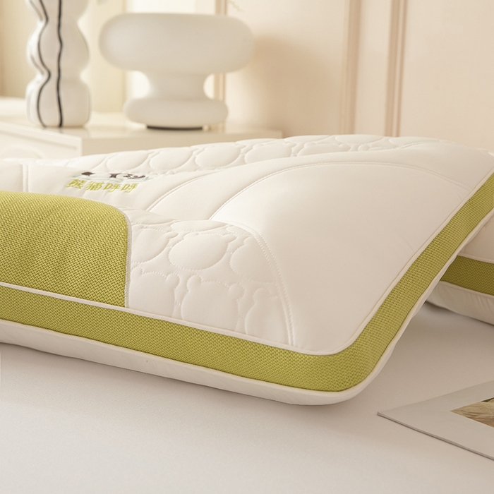 91家纺网 家纺一手货源 找家纺 珍贝家纺 2024新款A类凉感丝熊猫呼呼枕芯护颈枕头 熊猫呼呼-嫩绿 48x74cm/只