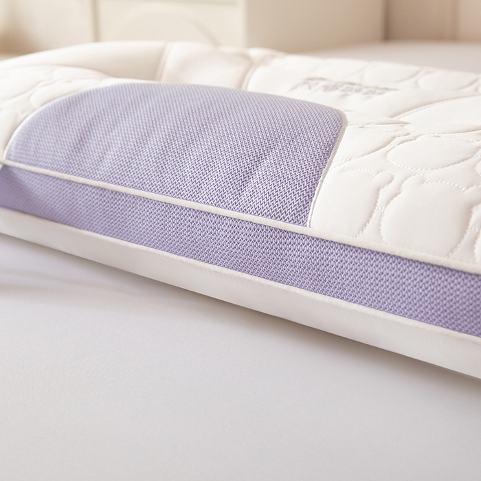 91家纺网 家纺一手货源 找家纺 珍贝家纺 2024新款A类凉感丝熊猫呼呼枕芯护颈枕头 熊猫呼呼-紫色 48x74cm/只