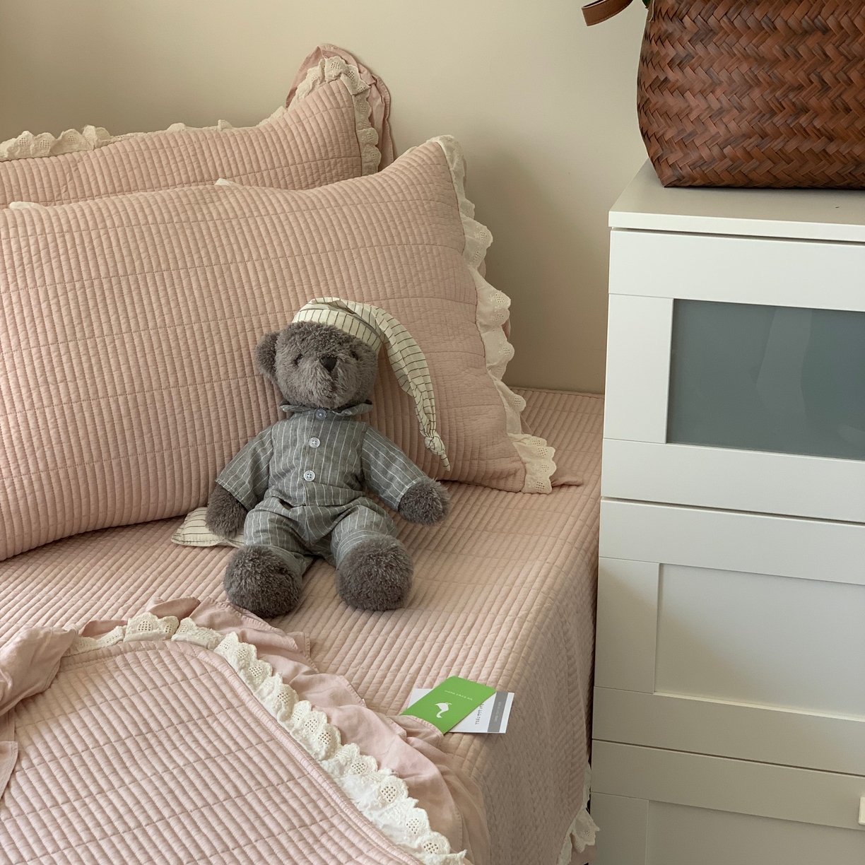 91家纺网 家纺一手货源 找家纺 汇庭 2025春夏新款美心床盖三件套系列 爱心豆沙