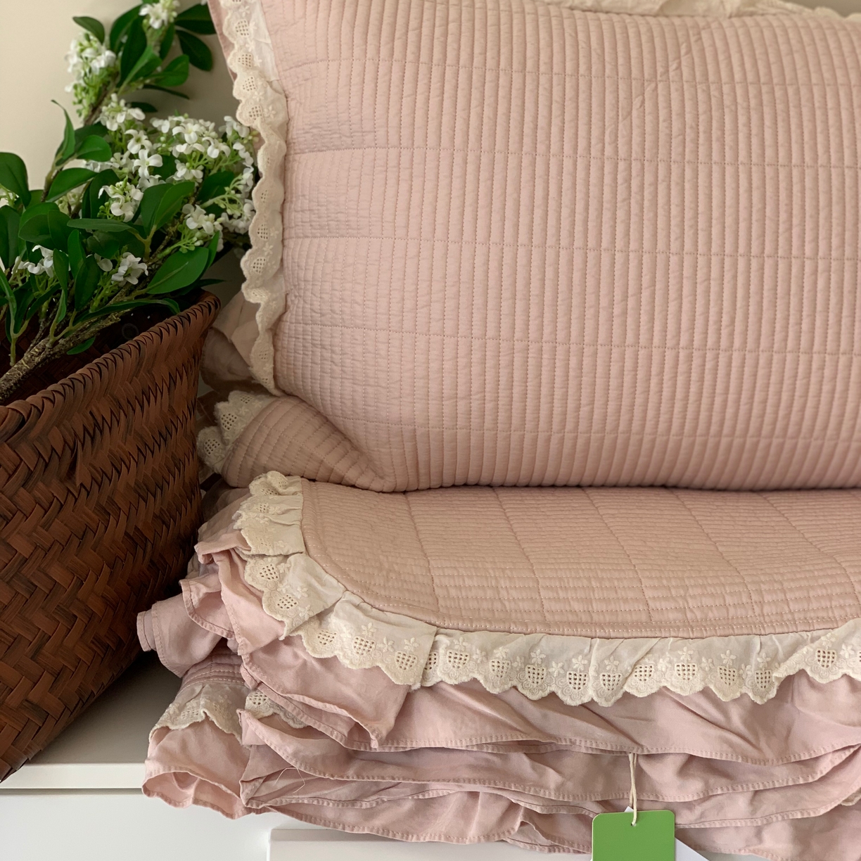 91家纺网 家纺一手货源 找家纺 汇庭 2025春夏新款美心床盖三件套系列 爱心豆沙