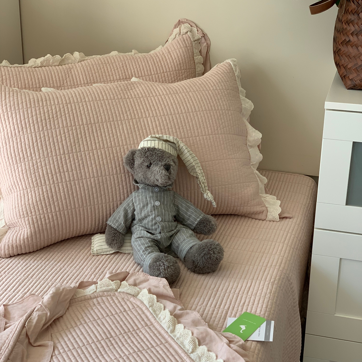 91家纺网 家纺一手货源 找家纺 汇庭 2025春夏新款美心床盖三件套系列 爱心豆沙