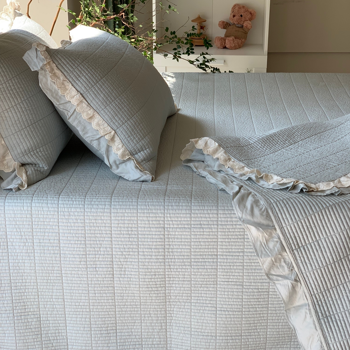 91家纺网 家纺一手货源 找家纺 汇庭 2025春夏新款美心床盖三件套系列 爱心甘蓝