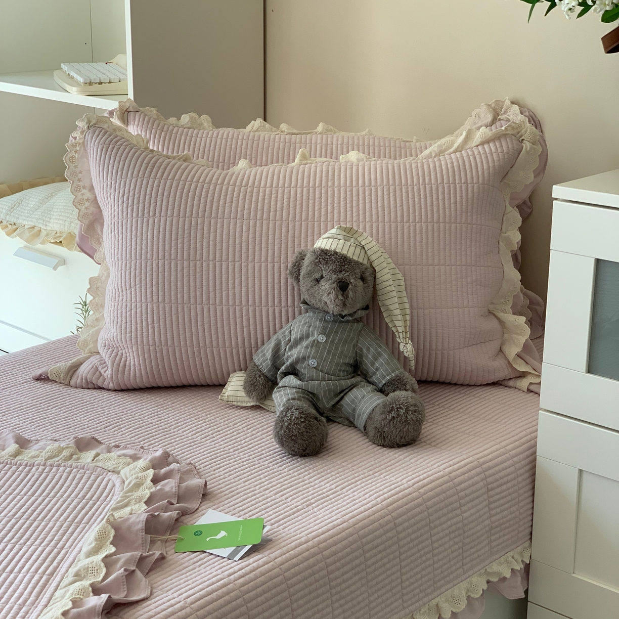 91家纺网 家纺一手货源 找家纺 汇庭 2025春夏新款美心床盖三件套系列 爱心罗兰紫