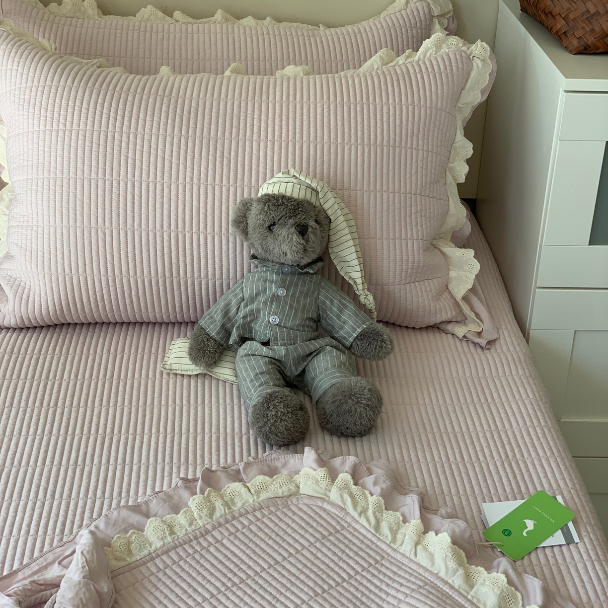 91家纺网 家纺一手货源 找家纺 汇庭 2025春夏新款美心床盖三件套系列 爱心罗兰紫