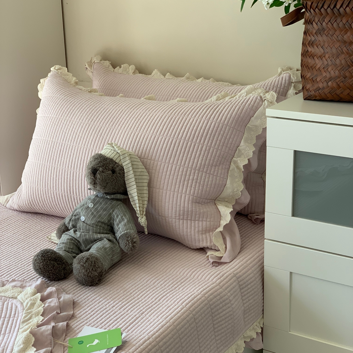 91家纺网 家纺一手货源 找家纺 汇庭 2025春夏新款美心床盖三件套系列 爱心罗兰紫