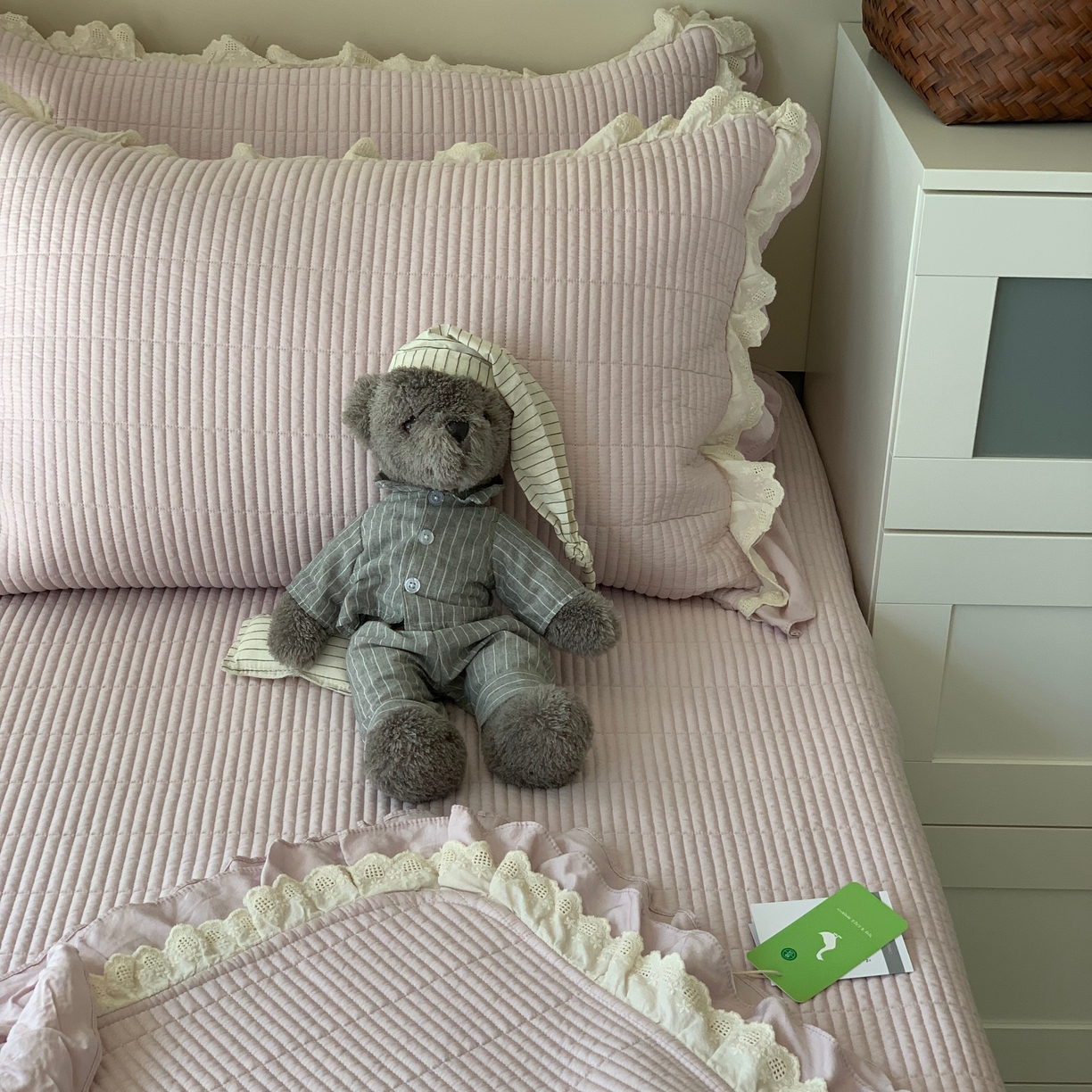 91家纺网 家纺一手货源 找家纺 汇庭 2025春夏新款美心床盖三件套系列 爱心罗兰紫