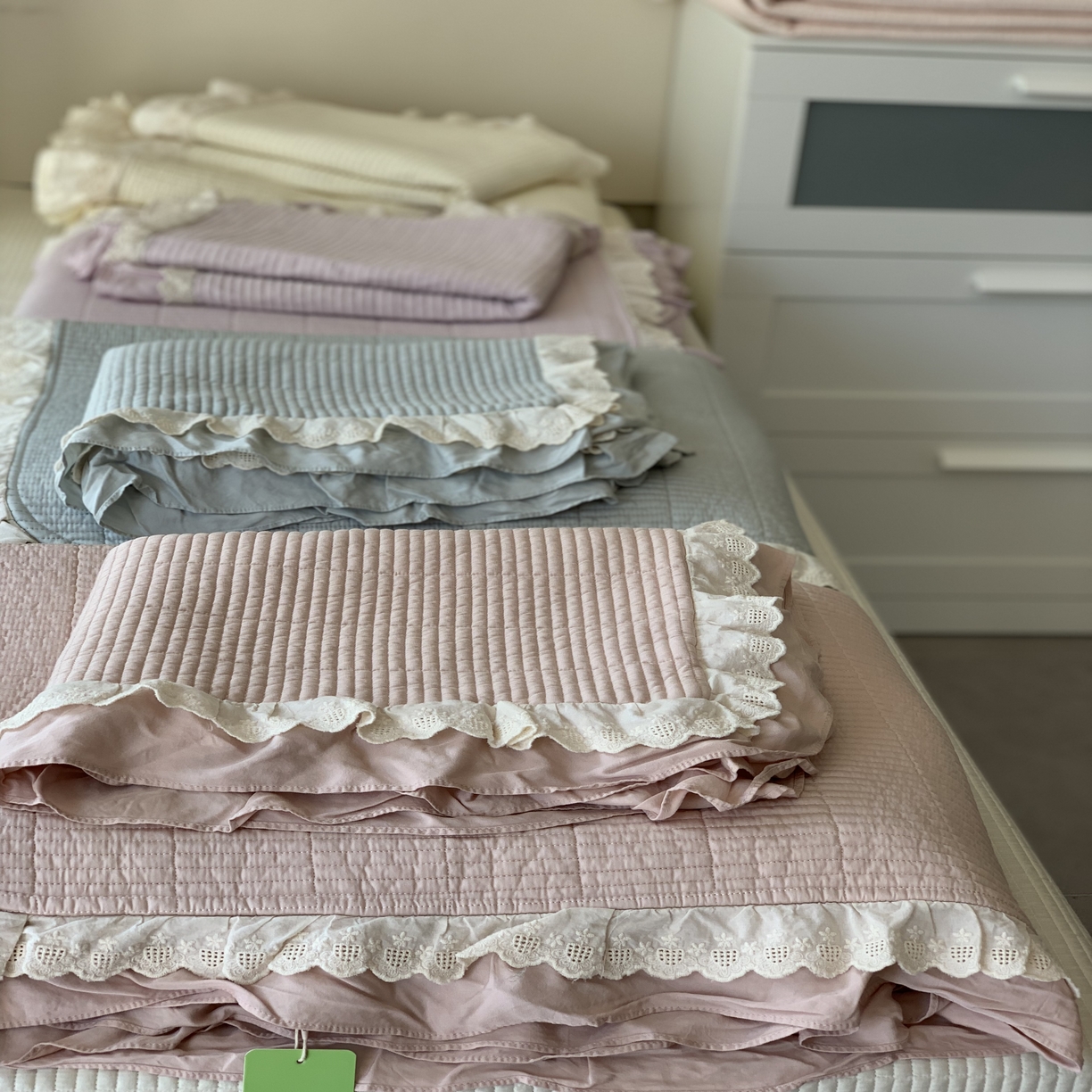 91家纺网 家纺一手货源 找家纺 汇庭 2025春夏新款美心床盖三件套系列 组合图仅供参考