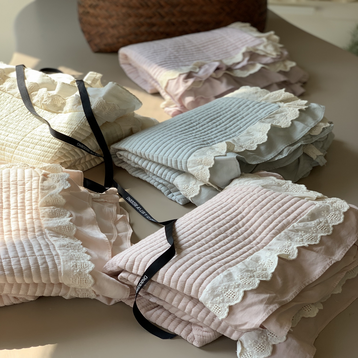 91家纺网 家纺一手货源 找家纺 汇庭 2025春夏新款美心床盖三件套系列 组合图仅供参考