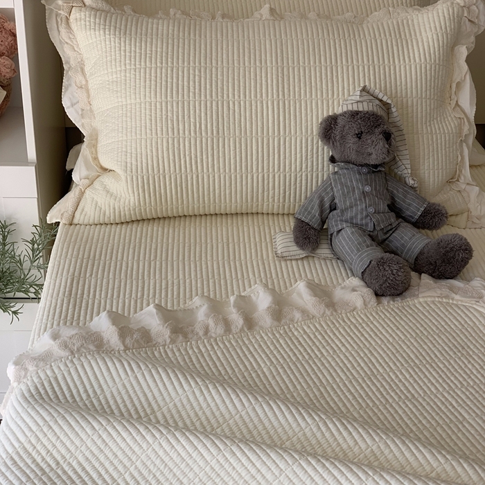 91家纺网 家纺一手货源 找家纺 汇庭 2025春夏新款美心床盖三件套系列 爱心奶白