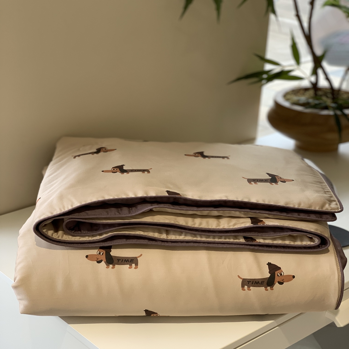 91家纺网 家纺一手货源 找家纺 汇庭 2025春夏新款蔓莎夏被系列夏凉被空调被单夏被 巴迪狗