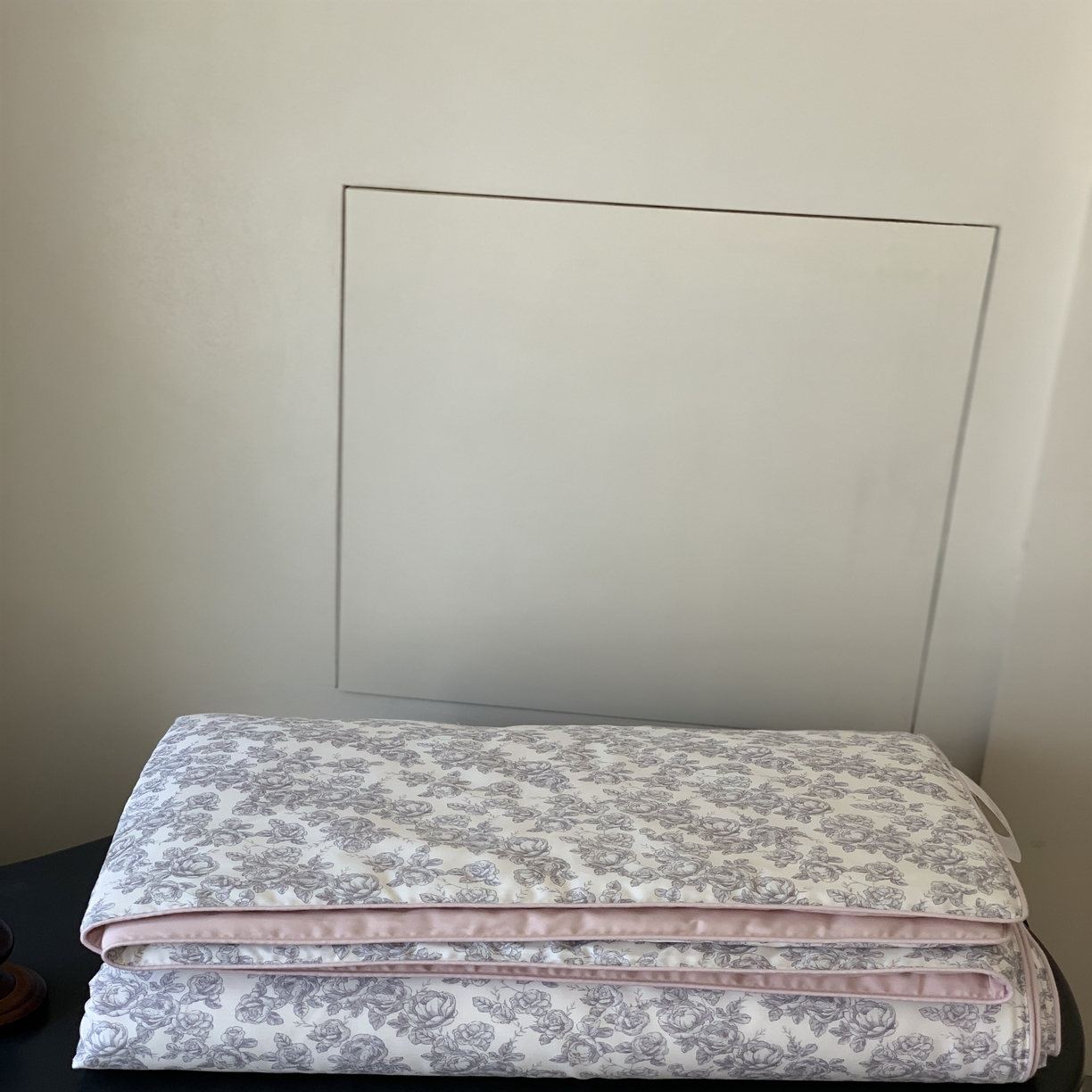 91家纺网 家纺一手货源 找家纺 汇庭 2025春夏新款蔓莎夏被系列夏凉被空调被单夏被 贝蒂粉