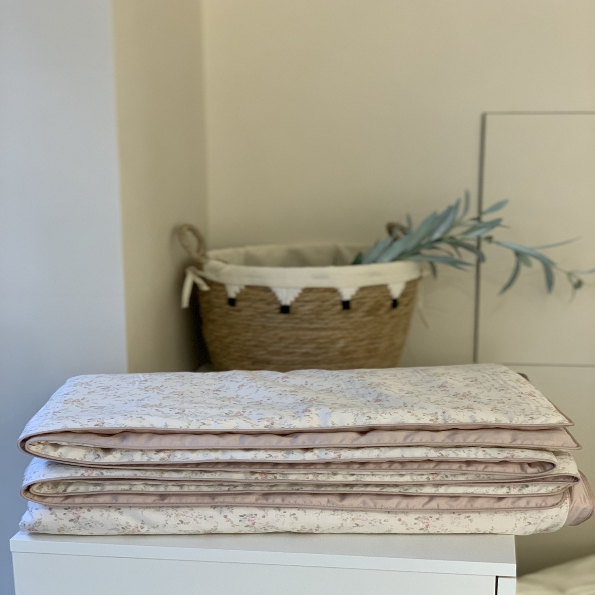 91家纺网 家纺一手货源 找家纺 汇庭 2025春夏新款蔓莎夏被系列夏凉被空调被单夏被 斐思粉